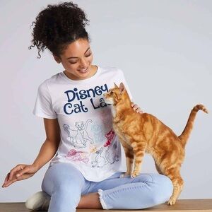 NWOT - Disney Cat Lady Graphic Tee - Size 2X